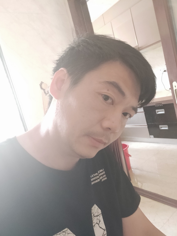 漫步的第二张照片--福州蓝颜知己交友网