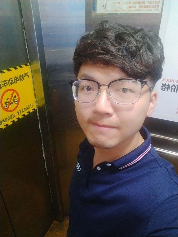 H先生的第二张照片--福州蓝颜知己交友网